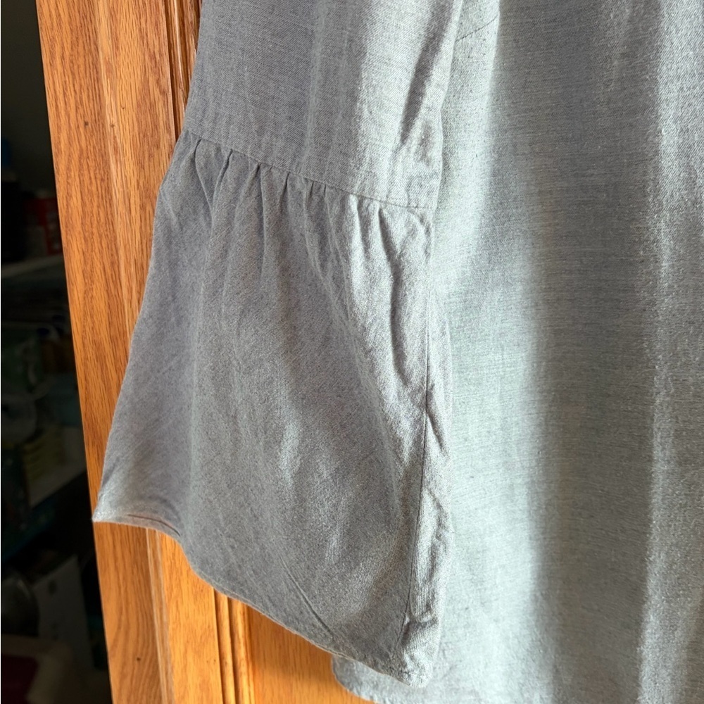 J. Crew MERCANTILE Gray Women's Blouse size 12 - Picture 5 of 7